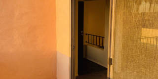 Large Studio Condo/ Perfect Location Gallery 10