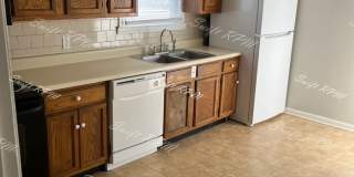 5201 East 12th Street Gallery 9