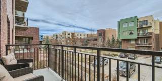 2-BDR Retreat with Rooftop Pool & Gym Gallery 4