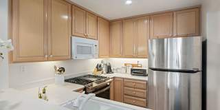 Total Quality Living! El Escorial... EAST BEACH! Gallery 15