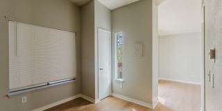 Penthouse level 1bed condo with private balcony Gallery 12