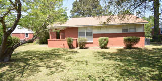2 Bedroom and 1 Bath Home (No Pets) Gallery 1