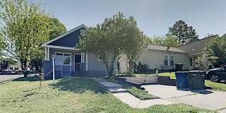 **Cozy Updated Bungalow near Downtown Durham** Gallery 1