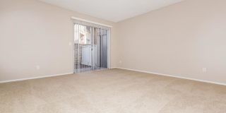 Carlyle Square Apartment Homes Gallery 34