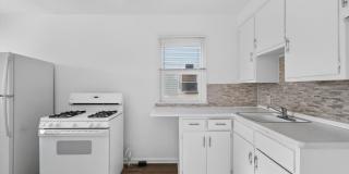 $1250 3 bed Bungalow Gallery 7