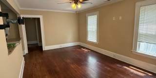 Bungalow in Charlotte with 2 bedrooms, 2 baths Gallery 6