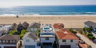 2428 The Strand Gallery 68