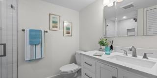 3400 Gulf Shore Blvd N unit: K2 Gallery 19