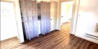 Charming 2 bed 1 bath near tower district Gallery 21