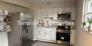 212 Woodlawn Ave Gallery 1