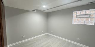 5848 N Whipple Street unit: G Gallery 6