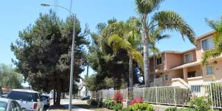 2 BR, 1 and 1/2 BA Condo with 2 Parking Space Gallery 6