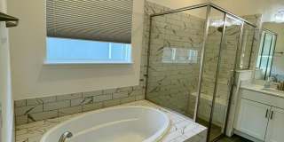 Stunning 4 Bedroom 3-bathroom home located in Mosaic! Gallery 79