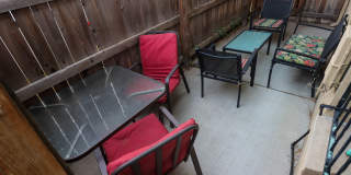 1300 Perry Street Gallery 46