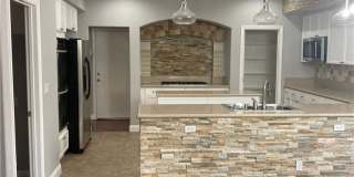 7020 Albatross Attic Street Gallery 9