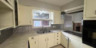 Charming 3 Bedroom near Lake Waco Gallery 5