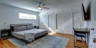 2108 S 6th Street Gallery 9