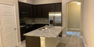 2 Weeks free rent / 3/2/2 Duplex / Walk to Historic Gruene / Fridge / Gas Cooking / Fenced in yard / CISD Gallery 7
