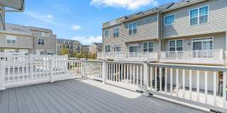 7308 WOOD POND Circle Gallery 22