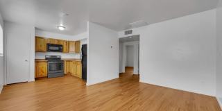 Central Phoenix 2/1 Ground Floor Super Clean. Gallery 1