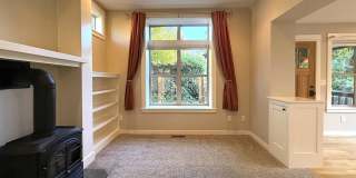 Charming Well-Kept Home Gallery 6