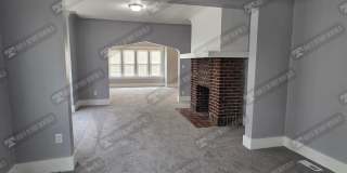 1998 E Grand Blvd Gallery 15