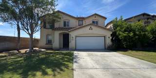 Spacious SW Bakersfield Home! Gallery 1