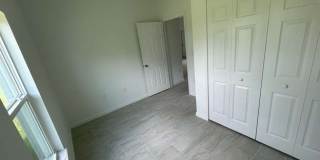 1701 NE 44th Terrace Gallery 7