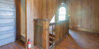 Large Centrally Located Home for Rent! Gallery 21