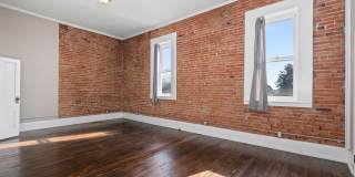 4120 Main Street Gallery 7