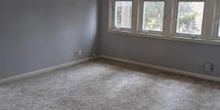 1906 E Mifflin St Gallery 11