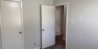 4 Bed, 2 Bath Home on Cul-de-sac Gallery 17