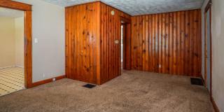 Great 3 Bedroom, 2 Bath - Just Off 17th St! *2027* Gallery 18