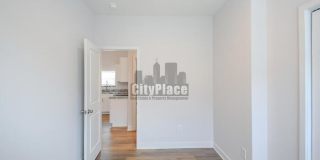 1135 West 21st Street Gallery 13