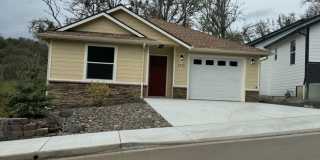 Newer 2 bedroom 2 bath home with office in 55+ Community Gallery 1