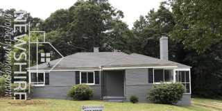 11 Ridgeway Drive — 3-Bedroom Home with Large Yard in Greenville Gallery 1