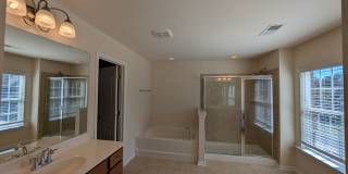Stunning 7 Bedroom House with a Loft and Updated Kitchen in Harrisburg Gallery 16
