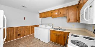 Cozy Two Bedroom Apartment Gallery 55