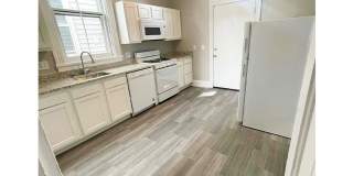 112 W Nixon Street Gallery 1