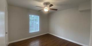 Newly Remodeled 3 bd | 2 ba Available Now! Located near Basse Rd/Blanco Rd minutes from Alamo Quarry! Gallery 17