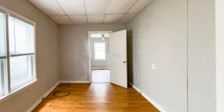 *AVAILABLE NOW!* Cozy Three Bedroom Home! Gallery 18