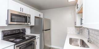 Central Pointe Gallery 6