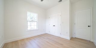 934 SHERMAN Gallery 10