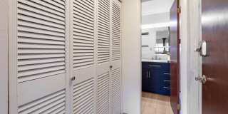 700 S Monarch Street unit: 207 Gallery 7