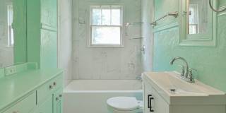 1507 Northwest 28th Street - A Gallery 14