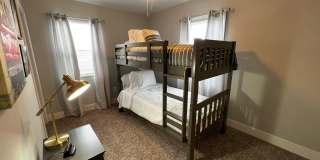 Fully Furnished rental with excellent central location in North cincinnati Suburbs Gallery 28