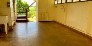 Charming Singe Family Home 3/1/2 with Spacious & Fenced Yard Gallery 11