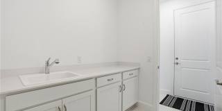 1954 Fresno Ave Gallery 30