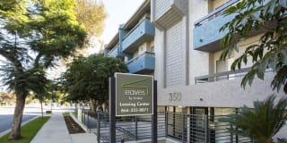 eaves Old Town Pasadena Gallery 22