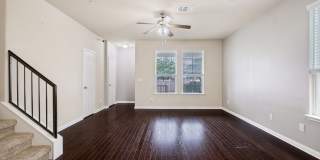 Charming 3 Bedroom, 2.5 Bath Townhouse in Cedar Park Town Center! Gallery 6